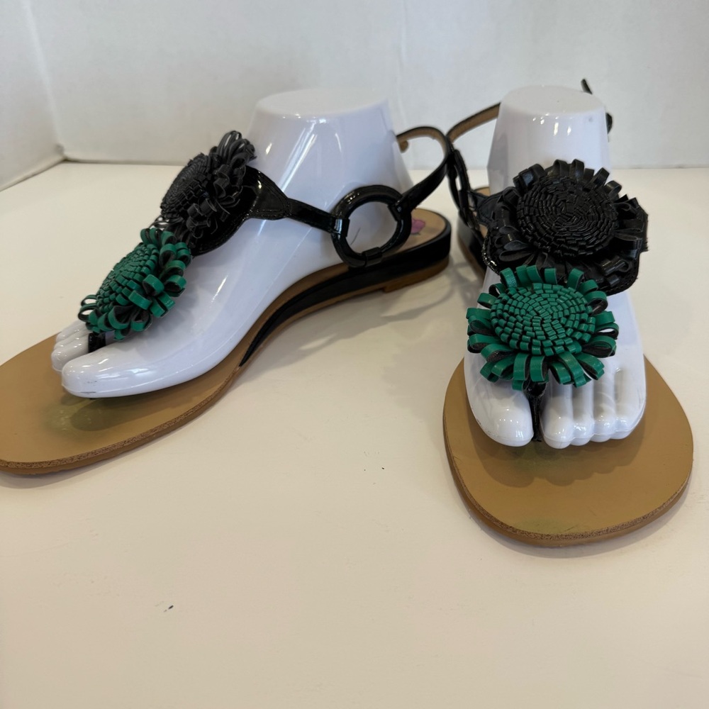 POETIC LICENSE size 12 green and black embellished thong flat sandal